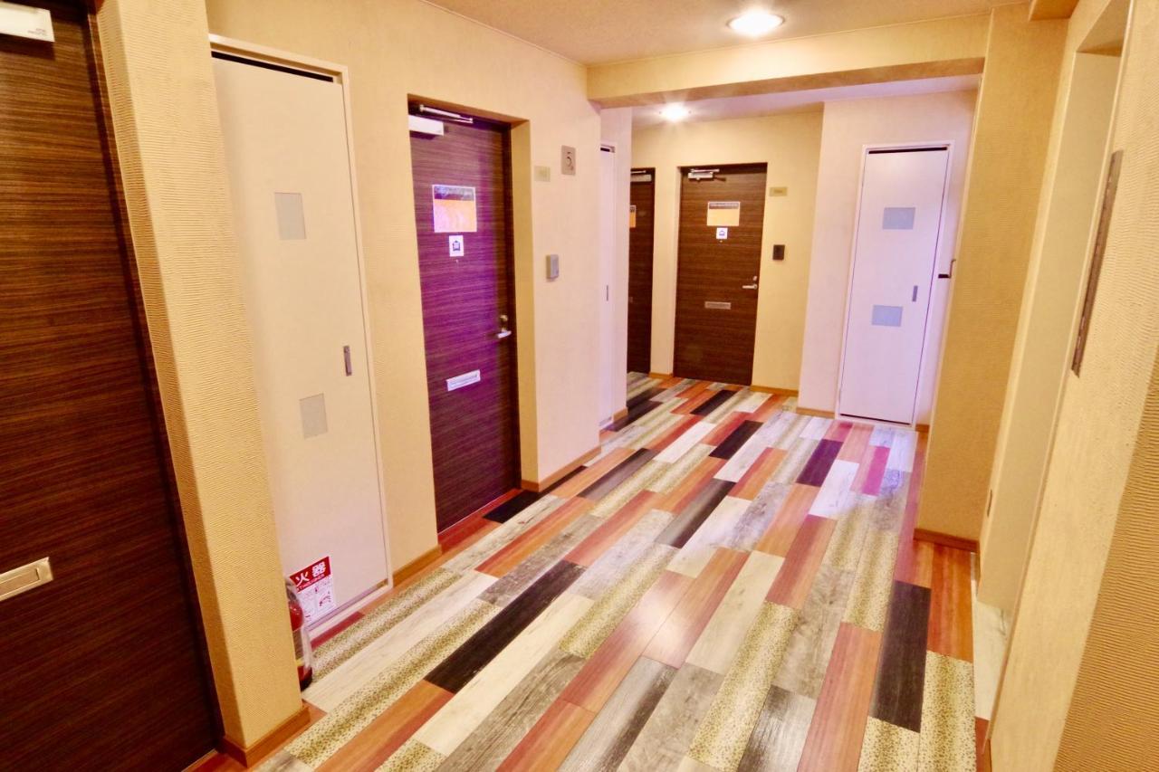 Nippombashi Art Hotel 506 Osaka Bagian luar foto